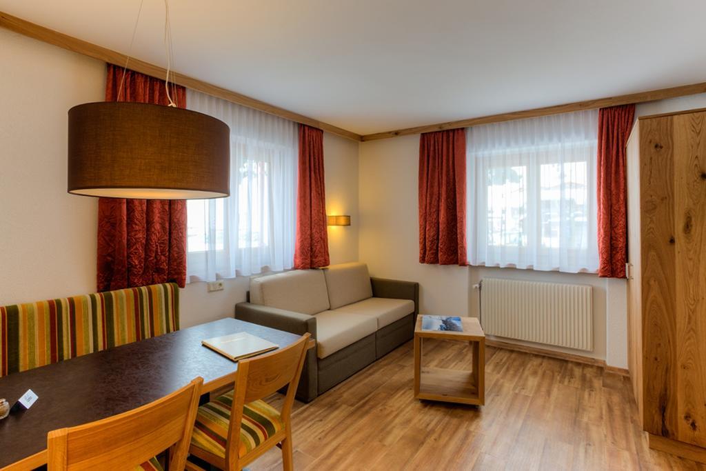 Apartmán Haus Bickel Lech am Arlberg Pokoj fotografie